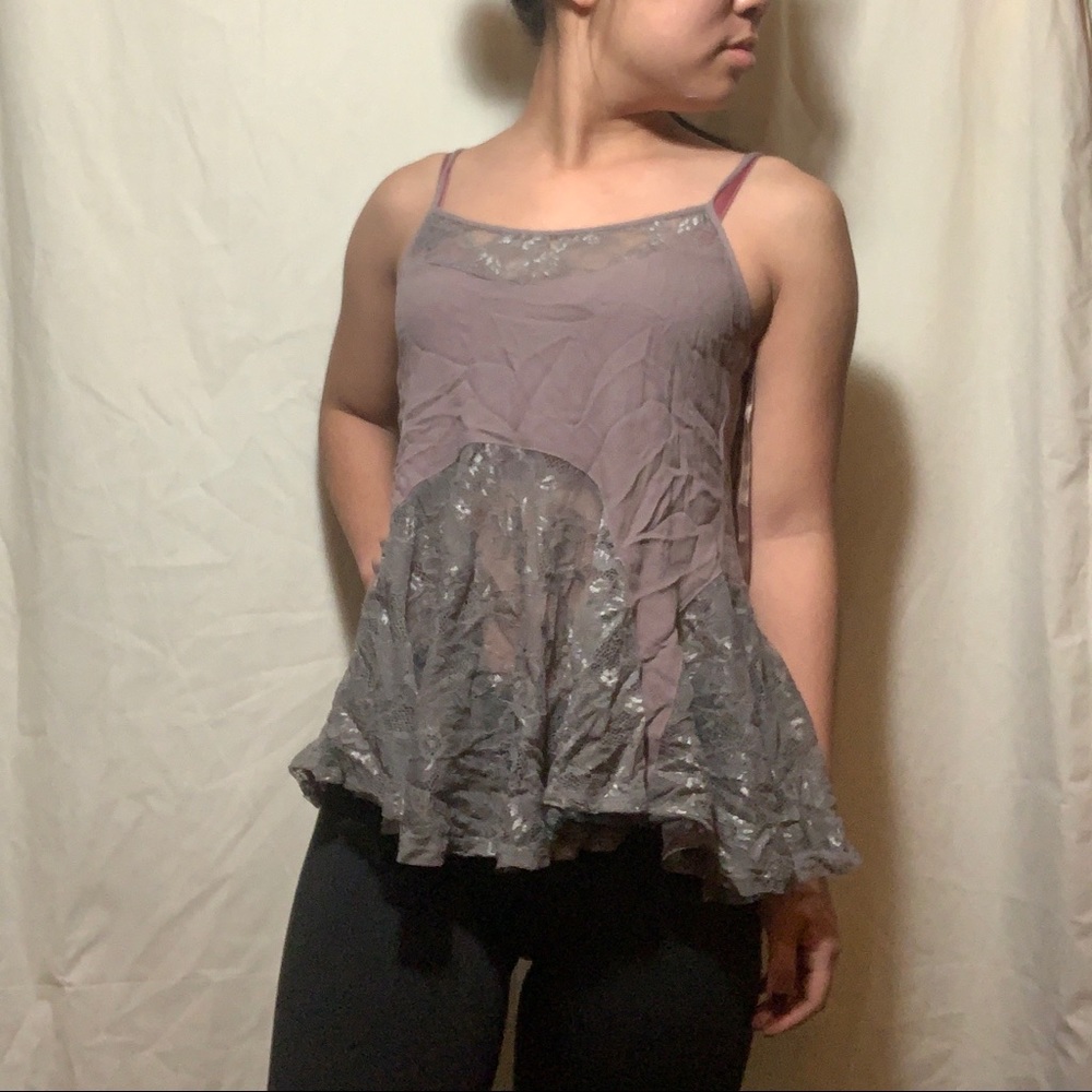 🛍 Cute lacy tank